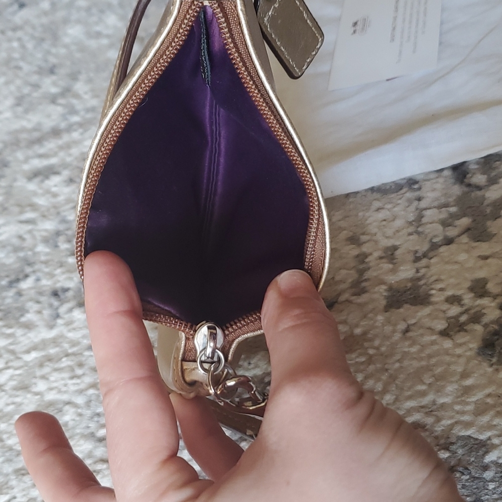 Coach Wallet - Picture 5 of 6